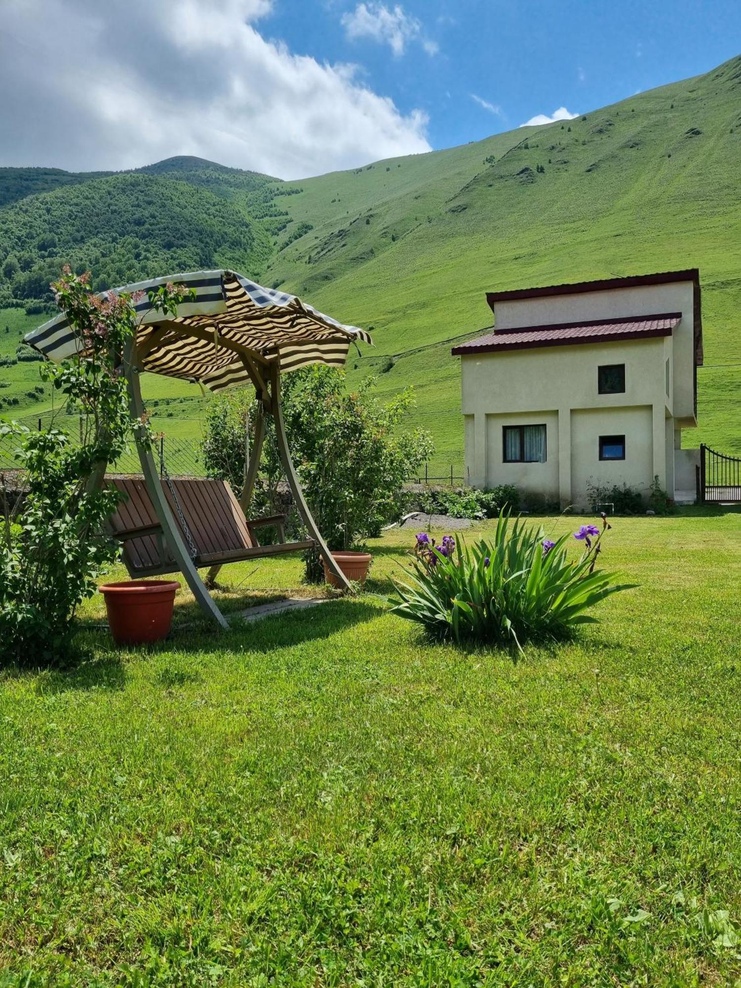 Вилла Дом для отпуска ---Аллегрия Хаус Казбеги Экстерьер фото