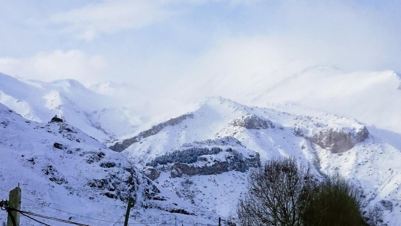 Дом для отпуска ---Аллегрия Хаус Казбеги Экстерьер фото