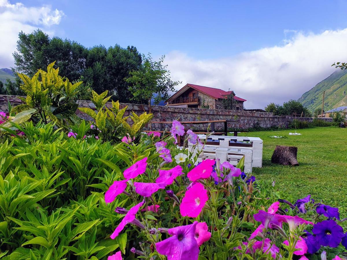 Вилла Дом для отпуска ---Аллегрия Хаус Казбеги Экстерьер фото